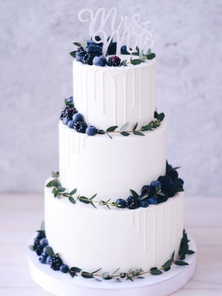 کیک عروسی میوه‌ای