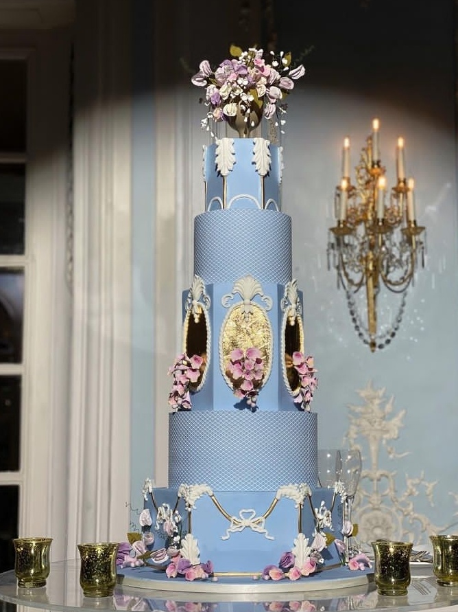 کیک عروسی لاکچری