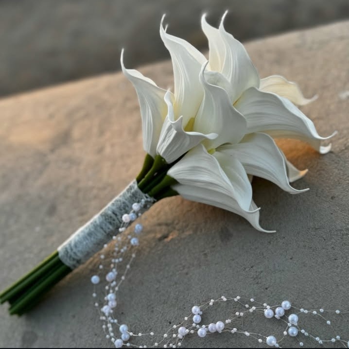 دسته گل عروس